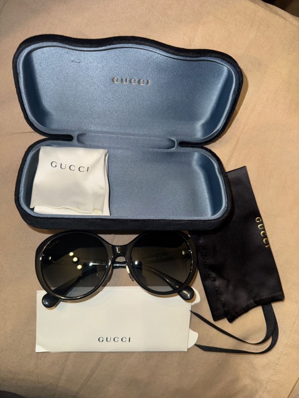 AUTHENTIC GUCCI SUNGLASSES